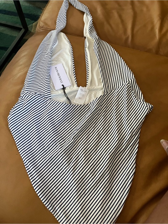 WeWoreWhat Other - WeWoreWhat Navy & White Striped Halter Top